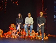 En la imagen, Tania Cortés, directora de Calaverandia; Ismael Sotelo de Bosques Urbanos Urbanos Guadalajara; y Marcos Jiménez, creador de Calaverandia. EL INFORMADOR / E. Barrera