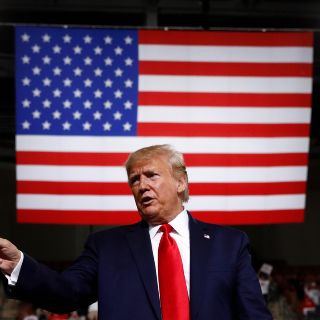 Trump aplaza parte del aumento de aranceles contra China