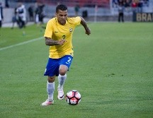 Alves rechazó ofertas del Barcelona y la Juventus. AFP / ARCHIVO