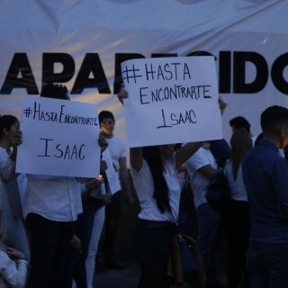 Se manifiestan por joven desaparecido de La Barca