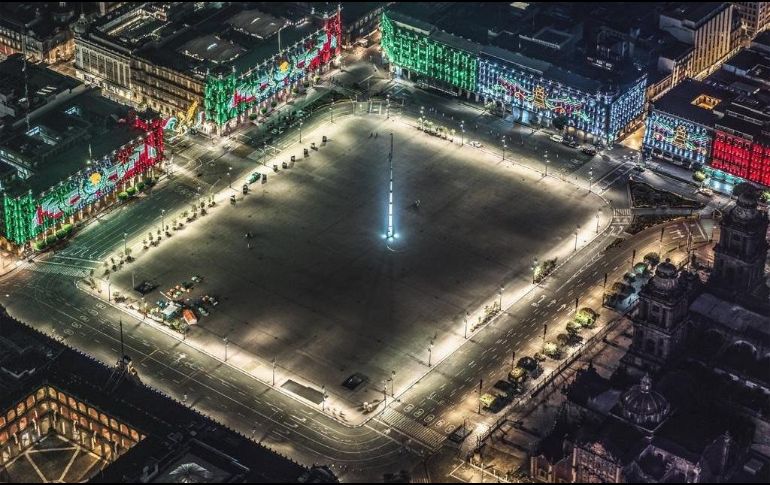 El Presidente subió a sus redes sociales una fotografía aérea del Zócalo capitalino previo a las Fiestas Patrias. TWITTER/@lopezobrador_