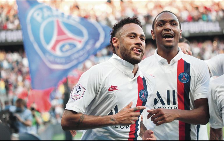 El regreso de Neymar a la titularidad con el PSG quedó marcado con un formidable gol del brasileño que dio la victoria a los parisinos. AP