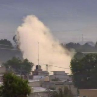 Evacuan viviendas en Estado de México por fuga de combustible