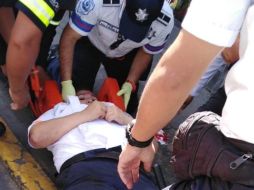 Las mujeres sufrieron pisotones de los equinos en diferentes partes de su cuerpo. TWITTER@SS_Edomex