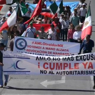 Realizan "Grito ciudadano" contra políticas de López Obrador