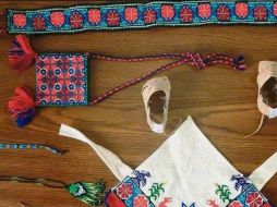 Esta es la vestimenta que lucirá a partir de hoy la estatuilla del Manneken Pis, en Bruselas. CORTESÍA