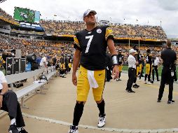 Roethlisberger no podrá participar en su campaña número 16 en la liga. AP / G. Puskar