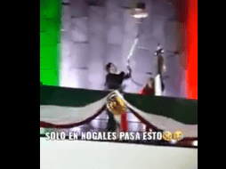 En redes sociales circulan videos del mal momento que pasó el edil. TWITTER / @RuidoEnLaRed