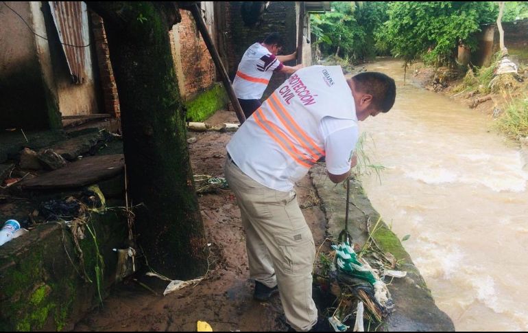 Autoridades de Protección Civil estatales realizan una evaluación de los daños tras las precipitaciones. TWITTER / @pcivilchiapas