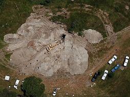 Fosa clandestina en la colonia La Primavera, Zapopan, donde se han 13 cuerpos completos y 16 partes. AFP/U. Ruiz