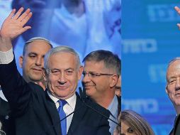 Benjamin Netanyahu (i) saluda hoy a sus seguidos en la sede de su partido Likud en Tel Aviv, mientras Benny Gantz (d) hace lo propio en la sede del Azul-Blanco. AFP/M. Kahana y E. Dunand