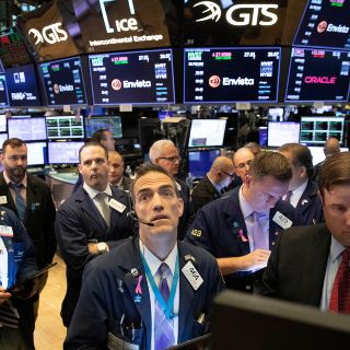 Bolsa de Nueva York inicia operaciones con ganancias