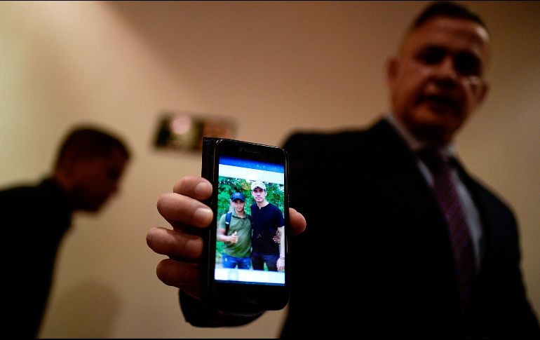 El fiscal Tarek Saab asegura que las fotos demuestran que Guaidó y los miembros de Los Rastrojos 