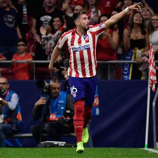 ''Cholo'' Simeone avisa a Héctor Herrera que sólo pueden jugar once