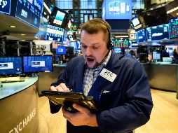 En toda la semana, el Dow Jones descendió un 1.04%; el Nasdaq, un 0.72% y el S&P 500, un 0.50 por ciento. AFP/ARCHIVO