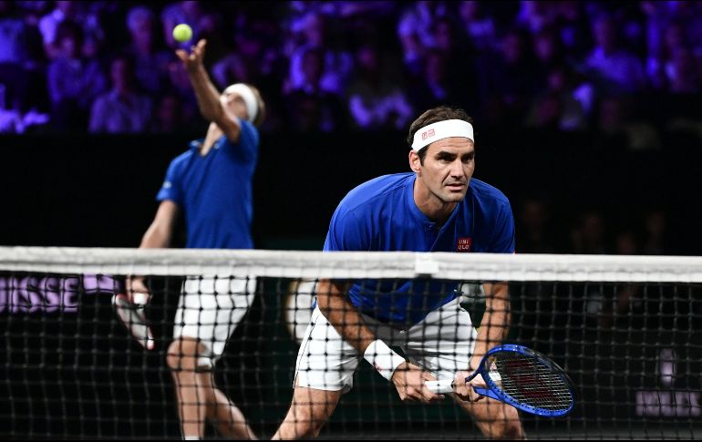 Federer y Zverev superaron 6-3, 7-5 a Jack Sock y Denis Shapovalov. AFP / F. Coffrini