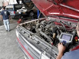Actualmente el programa de verificación vehicular está suspendido y no opera ningún centro de revisión privado. EL INFORMADOR / ARCHIVO