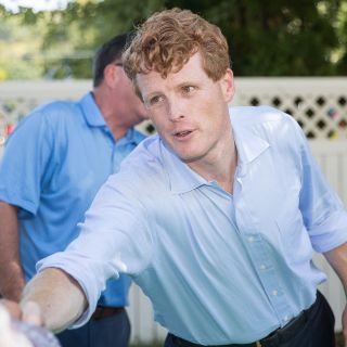 Joe Kennedy anuncia candidatura para el Senado de EU