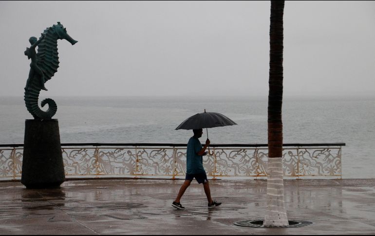 El Gobierno de Jalisco seguirá trabajando para que las familias afectadas puedan recuperarse de los estragos causados por el huracán “Lorena”, que ayer se degradó a tormenta tropical. EFE/F. Pérez