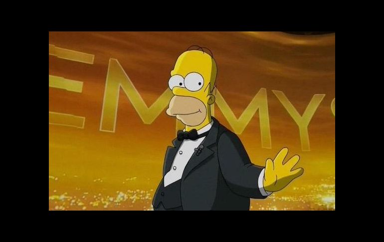 Homero Simpson apareció en los Emmys vestido de traje. ESPECIAL