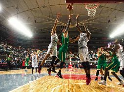 Astros dividió triunfos en su serie de dos encuentros frente a Aguacateros de Michoacán. EL INFORMADOR / G. Gallo