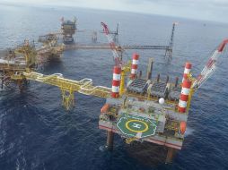 El titular del Ejecutivo recuerda que en las pasadas administraciones había todo un plan perverso para acabar Pemex y la CFE. NTX / ARCHIVO