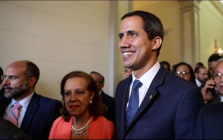 Por primera vez, Estados Unidos aportará dinero directamente a Juan Guaidó. EFE/R. Peña