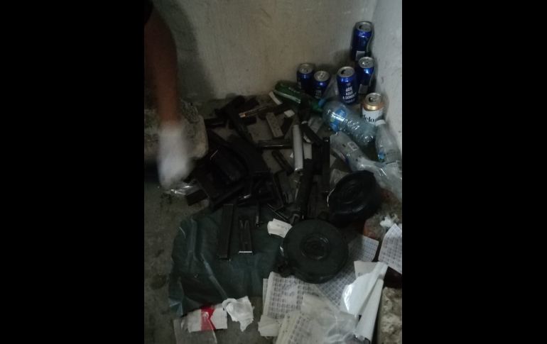 El aseguramiento quedó disposición del Ministerio Público Federal (MPF), quien inició una carpeta de investigación por los delitos de violación a la Ley Federal de Armas de Fuego y Explosivos y contra la salud, contra quien o quienes resulten responsables. ESPECIAL/