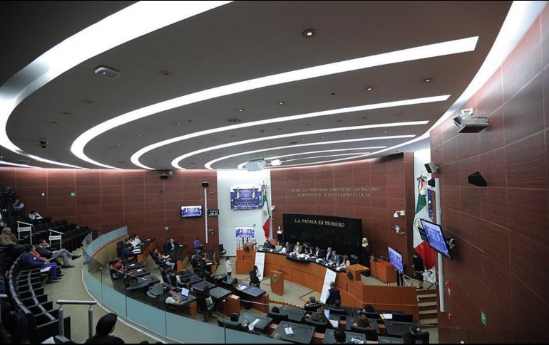 Morena presentó este martes ante el Senado una iniciativa para destituir a los gobernadores de Tamaulipas y Guanajuato. EFE / SENADO