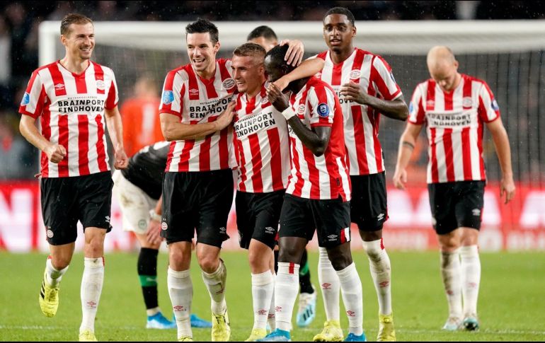 PSV llegó a 17 puntos y se mantiene en la parte alta de la tabla general de la Eredivisie. TWITTER / @PSV