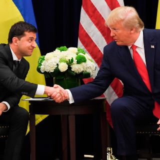 Trump toma como “broma” el juicio político en su contra