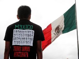 El subsecretario Encinas sostiene que existen dos líneas de investigación: la búsqueda en vida, que es una demanda fundamental, y la búsqueda del destino final. NTX / G. Durán