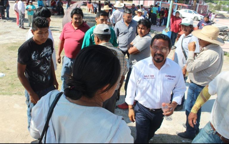 Luego de una audiencia de 13 horas que se reinició este miércoles, la jueza negó aceptar los medios de prueba entregados por la defensa de Cipriano Charrez. TWITTER/CiprianoChMx