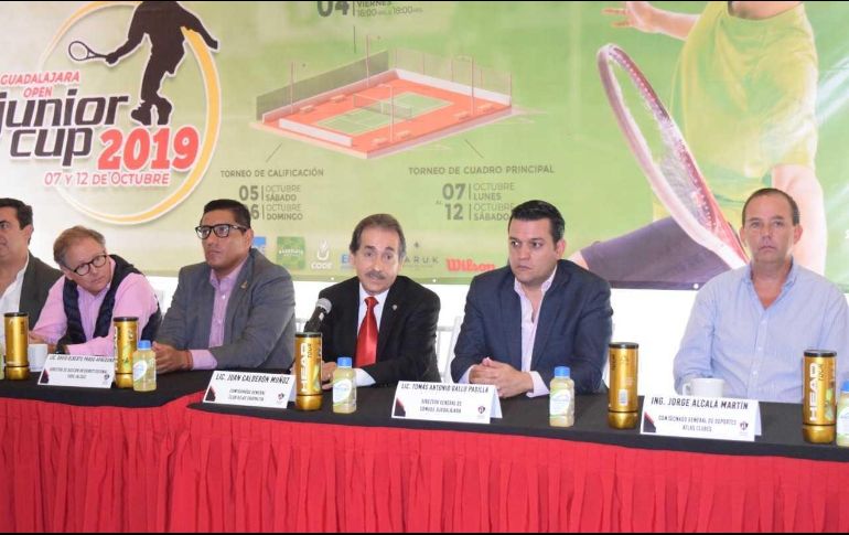 Tomás Gallo, director del Consejo Municipal del Deporte de Guadalajara expresó su interés por lograr que este tipo de justas detonen la práctica del “deporte blanco” en la ciudad. EL INFORMADOR / D. Reos