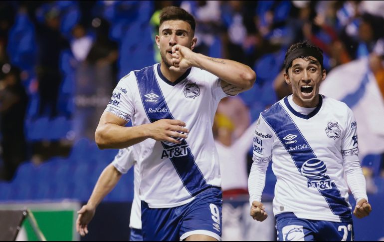 El canadiense Lucas Cavallini le dio el triunfo al Puebla a media semana ante los Tigres. IMAGO7