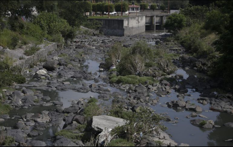 La gente del área mencionó que el Río San Juan de Dios está descuidado y puede ser brote del zancudo con dengue. EL INFORMADOR / ARCHIVO