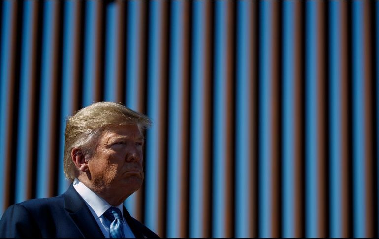 Trump firmó una declaración de emergencia para poder transferir recursos destinados a la construcción militar e invertirlos en el muro fronterizo. AP/ARCHIVO