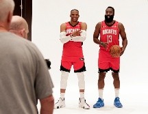 Russell Westbrook y James Harden quieren ayudar a Estados Unidos a recuperar la hegemonía en basquetbol. AP/M. Wyke