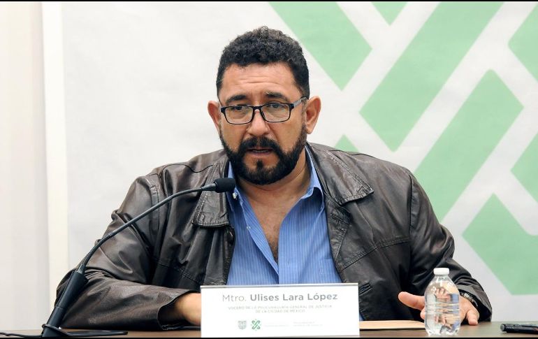 El vocero de la dependencia, Ulises Lara López, durante la conferencia de prensa ofrecida a medios para dar más detalles sobre las investigaciones. TWITTER/@PGJDF_CDMX