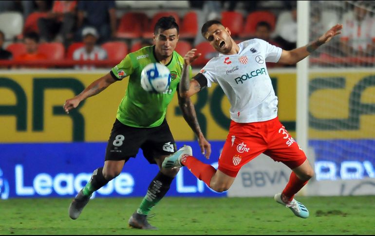 Parecía que Necaxa era un claro favorito y dominador del cotejo, no obstante Juárez se plantó en territorio hidrocálido sin temor alguno. AFP/V. Cruz