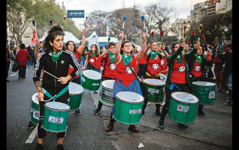 Argentinas se manifestaron por el acceso al aborto legal y seguro  en Buenos Aires. EFE