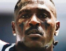 Antonio Brown fue cortado por los Patriots la semana pasada, después de que una segunda mujer lo acusara de actos de acoso sexual e intimidación; el receptor se encuentra desempleado. INSTAGRAM / @AB
