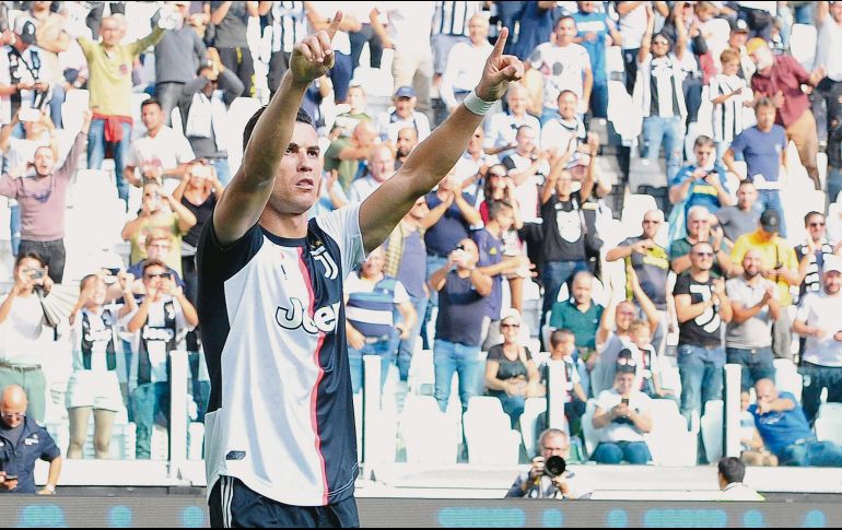 Cristiano Ronaldo celebra su tanto. EFE