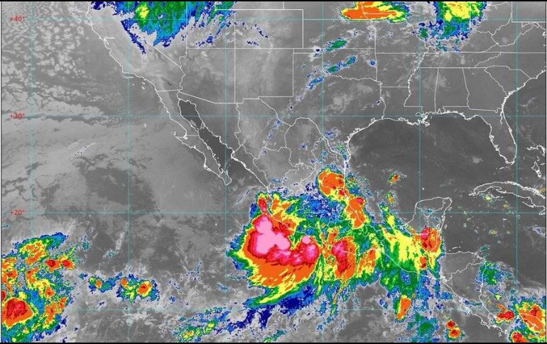 Autoridades pidieron a la población estar atentos ante la evolución de la tormenta 
