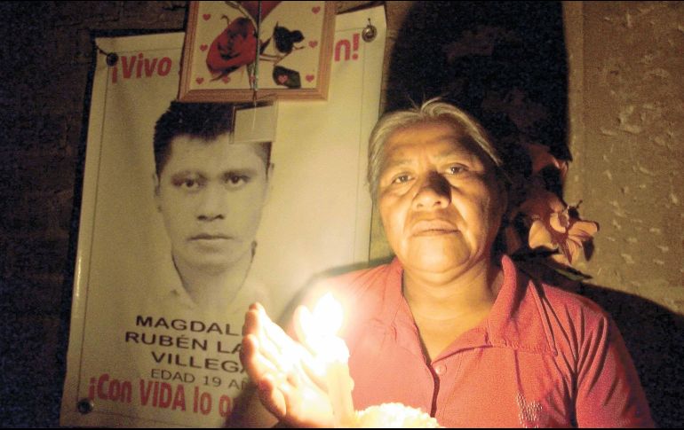 Sueño que mi hijo vuelve a casa y yo lo abrazo: madre de normalista de Ayotzinapa