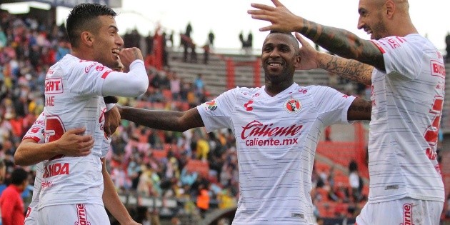 Nahuelp&aacute;n gu&iacute;a a Xolos al triunfo ante San Luis