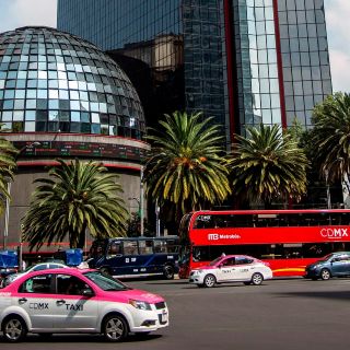 Bolsa Mexicana opera con descenso, contraria a mercados mundiales