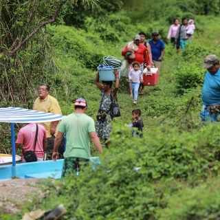 "Narda" toma fuerza y se convierte otra vez en tormenta tropical
