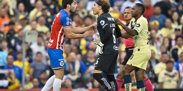 Guillermo Ochoa sin sanci&oacute;n tras Cl&aacute;sico Nacional