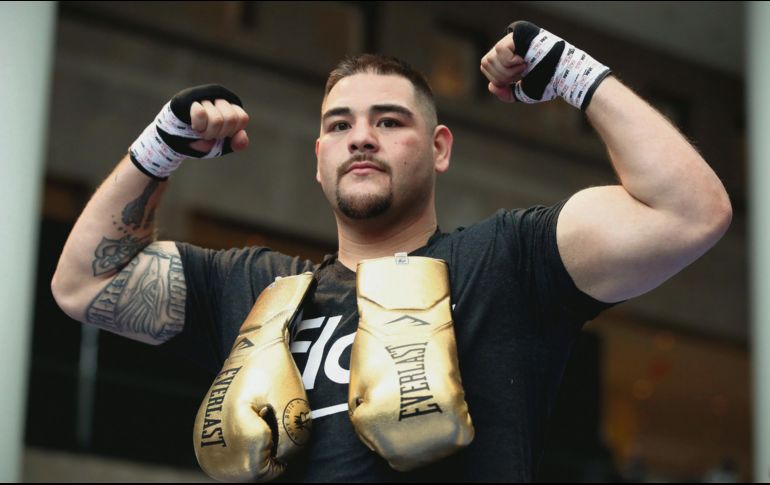 El campeón mundial está dispuesto a pelear por México. AP